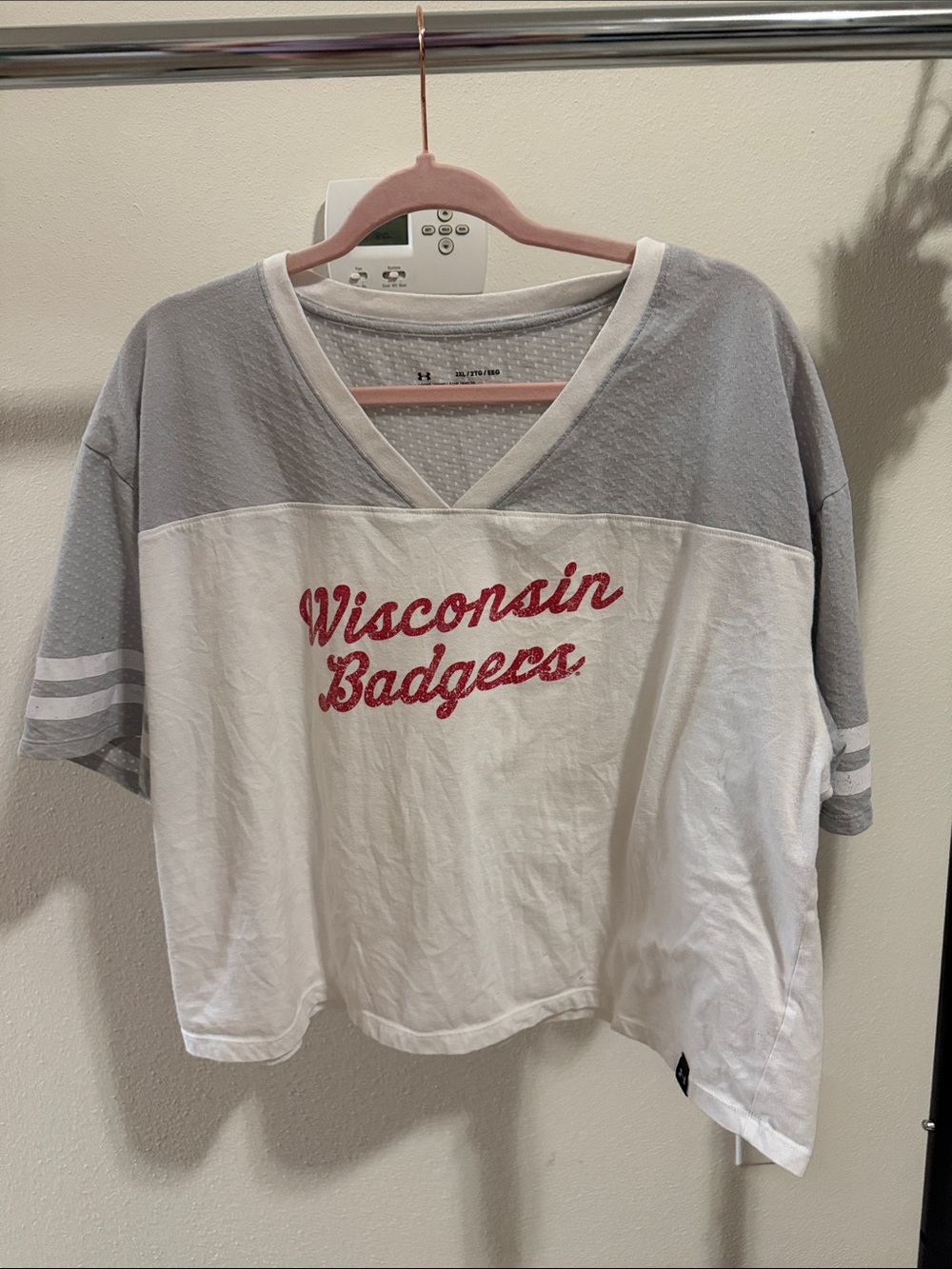 Under Armour Wisconsin Badgers V-Neck Football Tee - White & Light Gray